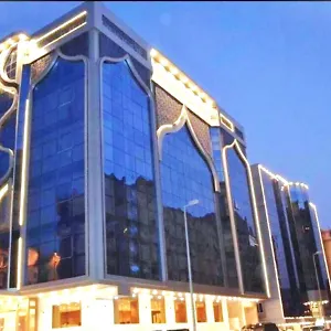 https://quiet-al-hamra.jeddahhotels.net